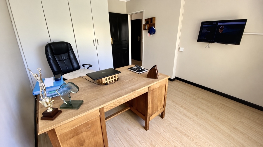 3 Bedroom Property for Sale in Door De Kraal Western Cape